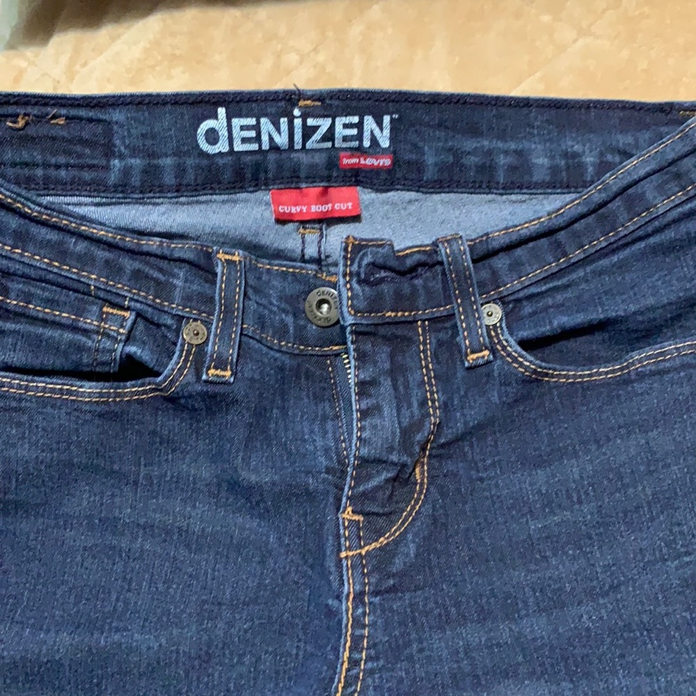 Denizen Levi’s Sz 6 Curvy Boot Cut Jeans